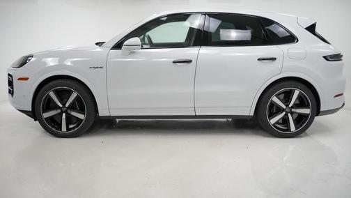2026 Porsche Cayenne Turbo