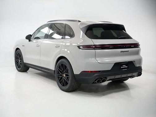 2026 Porsche Cayenne Cayenne S E-Hybrid