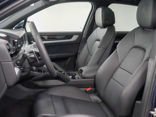 2025 Porsche Cayenne Cayenne