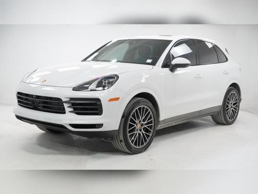 2023 Porsche Cayenne Platinum Edition
