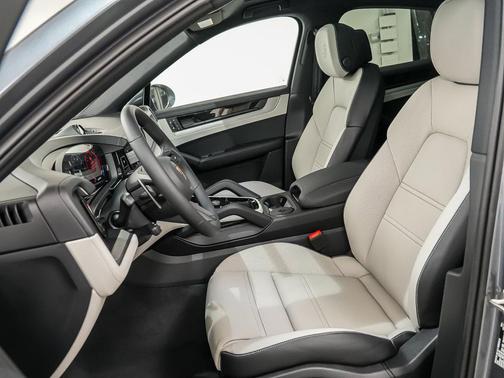 Vanadium Grey Metallic 2026 Porsche Cayenne S