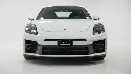 2025 Porsche Panamera 4