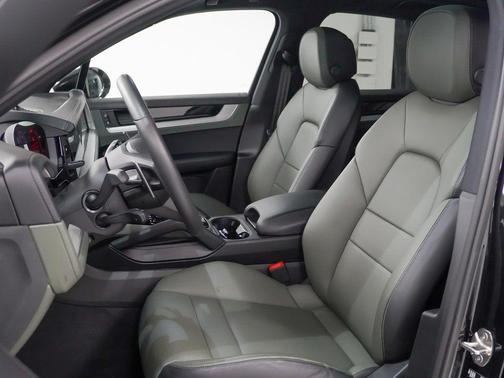 2025 Porsche Cayenne Cayenne E-Hybrid