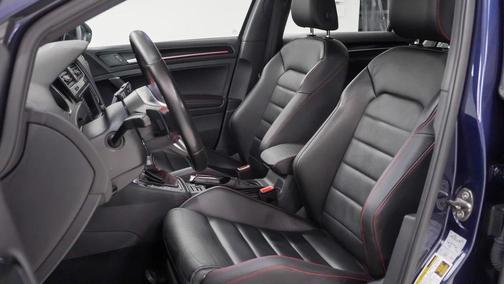 2016 Volkswagen Golf GTI 2.0T SE 4-Door