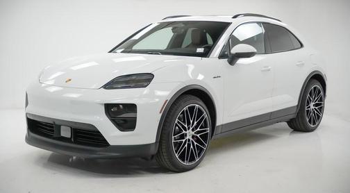 2025 Porsche Macan 4S