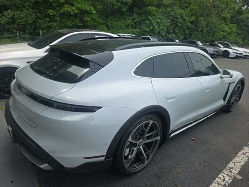 2023 Porsche Taycan Cross Turismo 4S