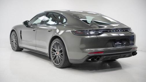 2022 Porsche Panamera 4 Platinum Edition