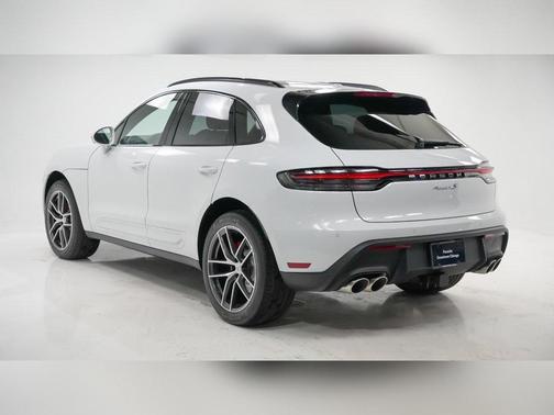 2025 Porsche Macan S