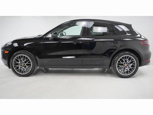 2018 Porsche Macan Sport Edition