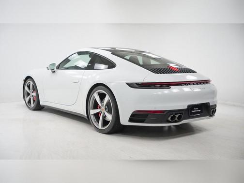 2020 Porsche 911 Carrera 4S