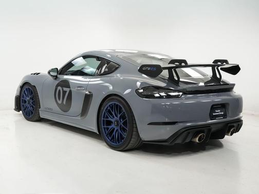 2025 Porsche 718 Cayman GT4 RS