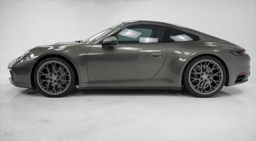 2021 Porsche 911 Carrera