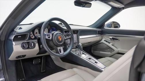 2017 Porsche 911 Carrera 4S Cabriolet