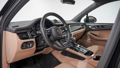 2023 Porsche Macan T