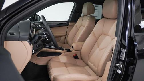 2023 Porsche Macan T