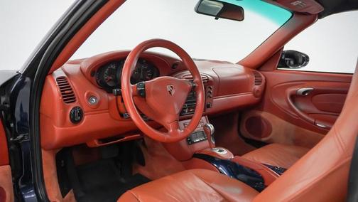 2001 Porsche 911 Carrera 4