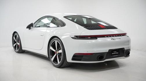 2022 Porsche 911 Carrera S