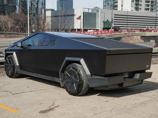 2024 Tesla Cybertruck Cyberbeast