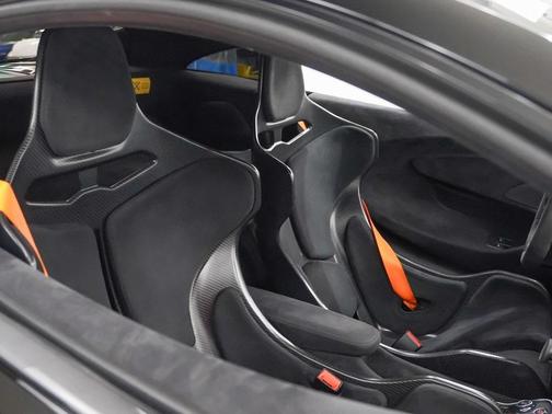 2019 McLaren 600LT Base