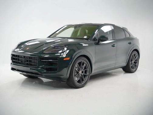 2025 Porsche Cayenne GTS