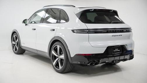2025 Porsche Cayenne GTS