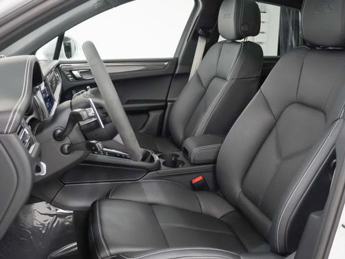 2026 Porsche Macan GTS