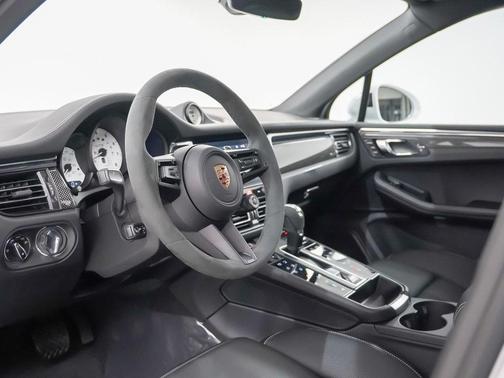 2026 Porsche Macan GTS