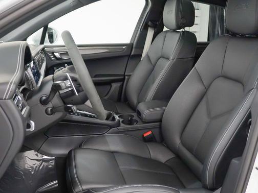 2026 Porsche Macan GTS