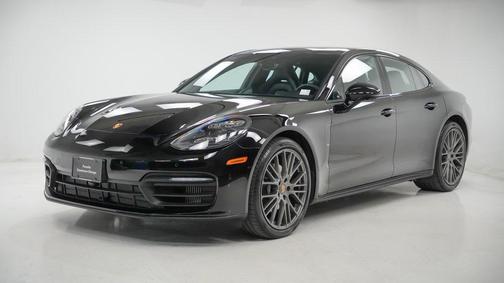2022 Porsche Panamera Platinum Edition