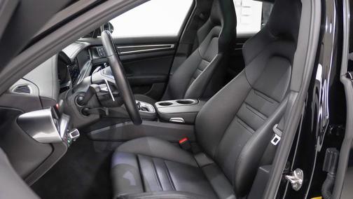 2022 Porsche Panamera Platinum Edition