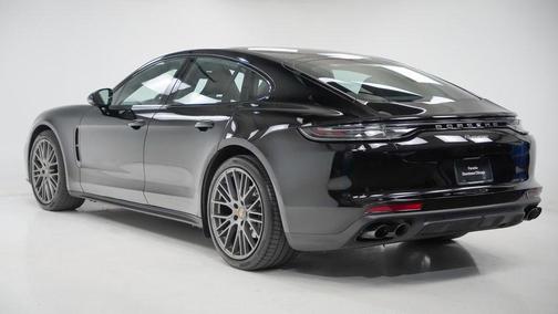 2022 Porsche Panamera Platinum Edition