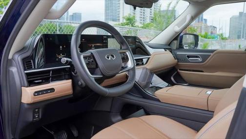 2025 INFINITI QX80 SENSORY AWD