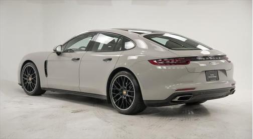 2018 Porsche Panamera Base
