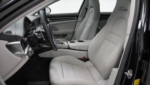 2022 Porsche Panamera Platinum Edition