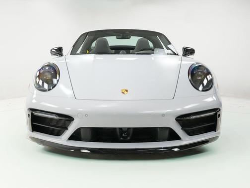 2024 Porsche 911 Targa 4 GTS