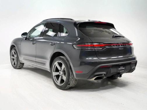 2024 Porsche Macan T