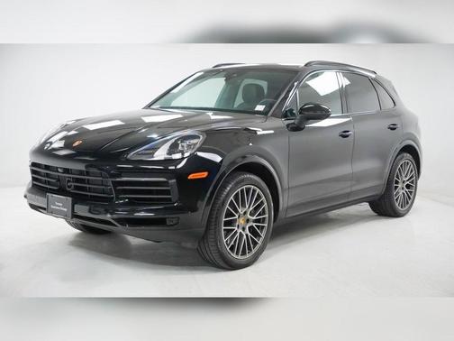 2023 Porsche Cayenne Platinum Edition