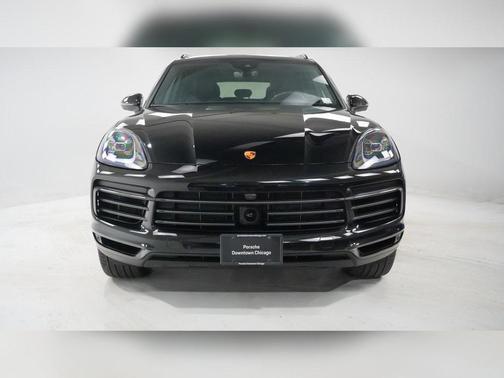 2023 Porsche Cayenne Platinum Edition