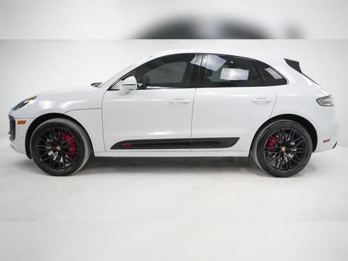 2022 Porsche Macan GTS