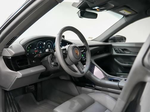 2022 Porsche Taycan 4S