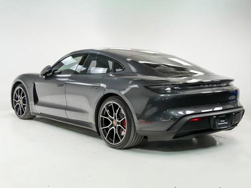 2022 Porsche Taycan 4S