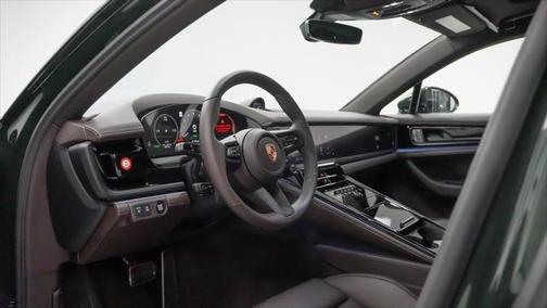 2025 Porsche Panamera E-Hybrid 4