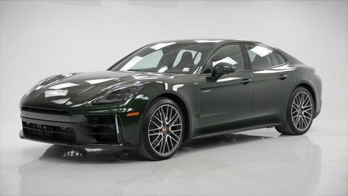 2025 Porsche Panamera E-Hybrid 4