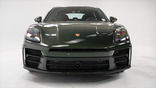 2025 Porsche Panamera E-Hybrid 4