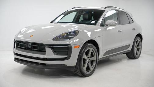 2022 Porsche Macan 