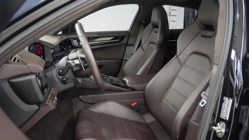 2025 Porsche Panamera Turbo