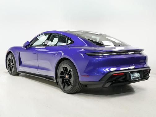 Purple Sky Metallic 2026 Porsche Taycan 4 Black Edition