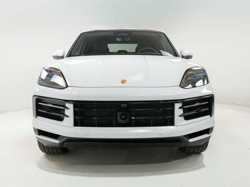 Carrara White Metallic 2026 Porsche Cayenne Cayenne