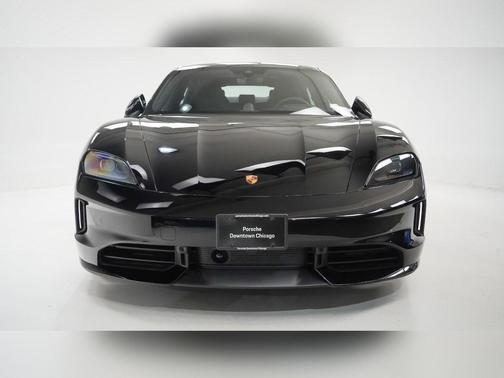 2025 Porsche Taycan 4