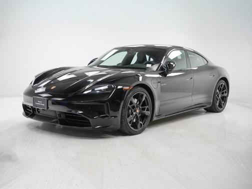 2025 Porsche Taycan 